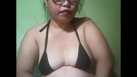 muffy_bunny online show from September 16, 2025, 7:37 pm