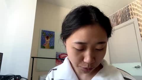 Mia online show from February 12, 2026, 3:34 am