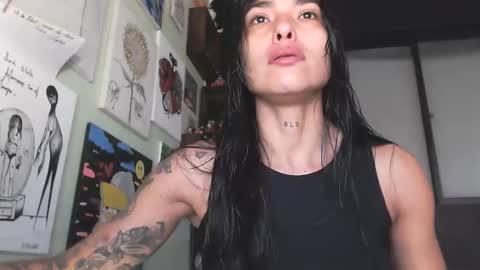 JESSICA online show from April 21, 2026, 12:33 pm