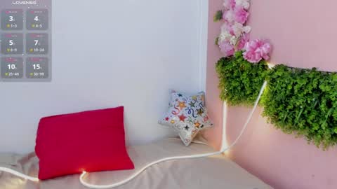 Snapshot of mulan_queen chatting on June 23, 2026, 1:31 pm Mulan online show from June 23, 2026, 1:31 pm