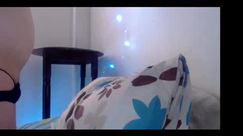 mulkitaruizxox online show from April 27, 2026, 6:39 pm