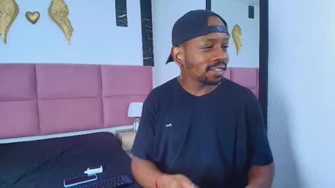 Muller Asher online show from October 30, 2025, 9:04 pm