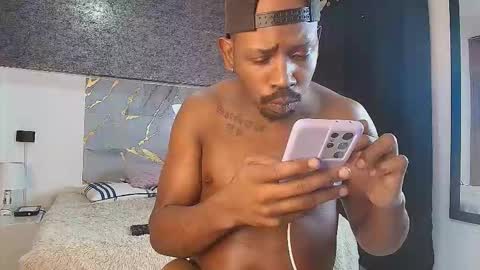 Muller Asher online show from November 25, 2025, 4:01 am