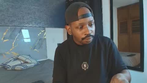 Muller Asher online show from December 2, 2025, 3:01 am