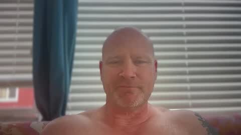 Snapshot of multipopper chatting on May 1, 2026, 12:37 am multipopper online show from May 1, 2026, 12:37 am