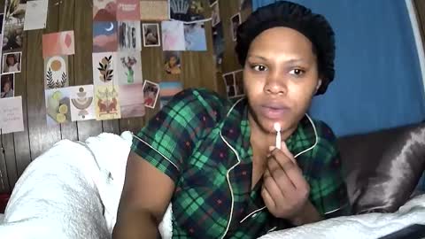 Snapshot of mumnxdor chatting on January 19, 2026, 10:30 am mumnxdor online show from January 19, 2026, 10:30 am