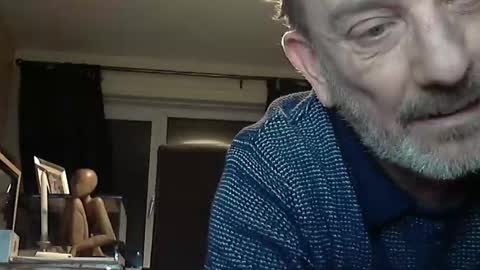 munch10 online show from January 25, 2025, 8:10 pm