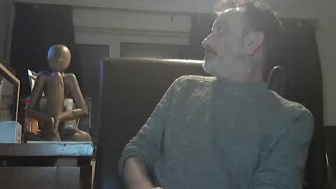 munch10 online show from March 2, 2025, 10:27 pm