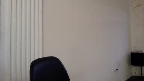 Snapshot of munchi_ chatting on July 27, 2026, 8:05 pm online show from July 27, 2026, 8:05 pm