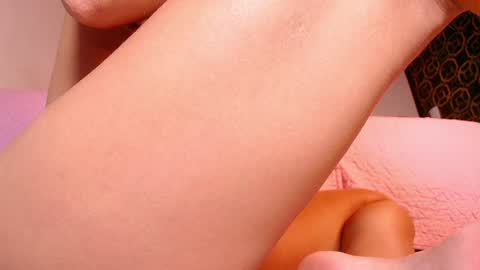 Tell me Sofi  online show from February 6, 2025, 3:06 am