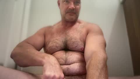 Snapshot of musclbear chatting on July 12, 2026, 2:35 am Coach online show from July 12, 2026, 2:35 am