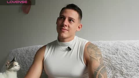 Snapshot of muscle_king_cum chatting on July 24, 2026, 1:42 pm muscle_king_cum online show from July 24, 2026, 1:42 pm