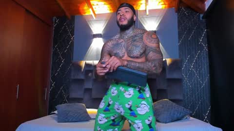 Nick online show from December 25, 2024, 8:50 pm