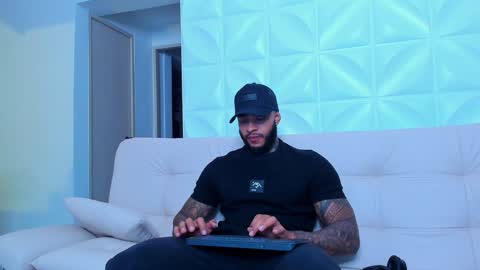 Nick online show from February 9, 2025, 12:06 am