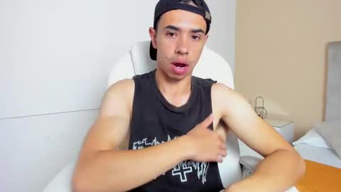 muscle scott online show from September 10, 2025, 12:05 pm