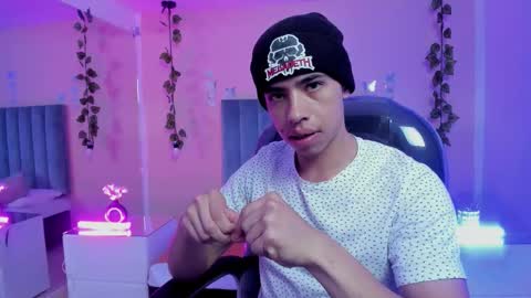 muscle scott online show from November 5, 2025, 1:00 pm