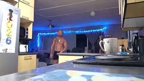 Snapshot of muscledaddy69s chatting on December 22, 2025, 1:24 am muscledaddy69s online show from December 22, 2025, 1:24 am