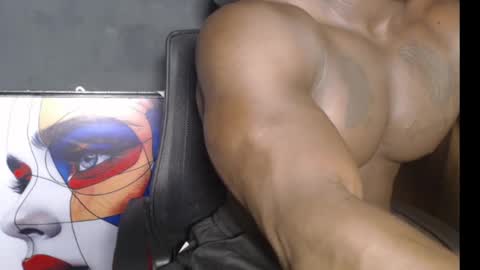 musclegod23 online show from January 4, 2025, 11:17 pm