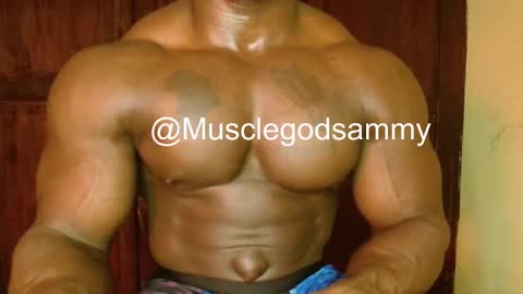 musclegod23 online show from January 7, 2026, 5:15 pm