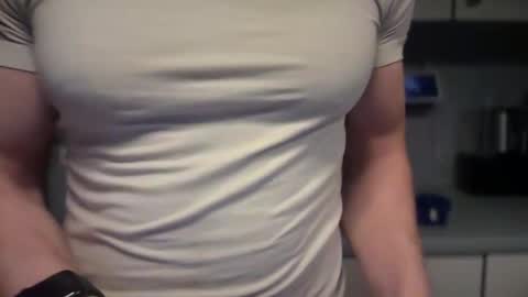 musclehair3 online show from February 20, 2025, 8:14 pm