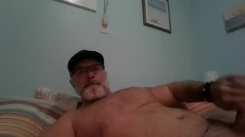 Snapshot of musclemeat41 chatting on December 7, 2024, 8:27 pm musclemeat41 online show from December 7, 2024, 8:27 pm