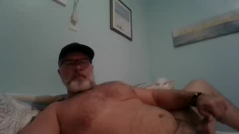 Snapshot of musclemeat41 chatting on January 3, 2025, 9:15 pm musclemeat41 online show from January 3, 2025, 9:15 pm