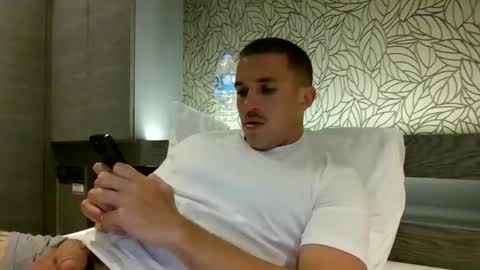 muscleshow00 online show from March 4, 2026, 2:23 pm