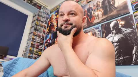 Snapshot of muscular_bear chatting on May 16, 2026, 1:54 pm Chris online show from May 16, 2026, 1:54 pm