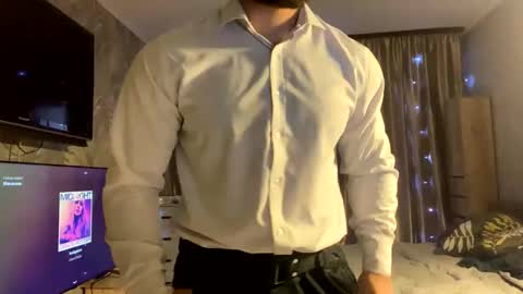 muscularjuggler online show from February 3, 2026, 1:48 am