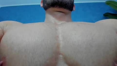 muscularmaster onlyfans online show from April 17, 2026, 9:18 pm