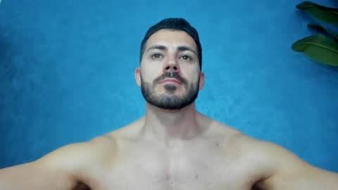 muscularmaster onlyfans online show from April 18, 2026, 9:48 pm