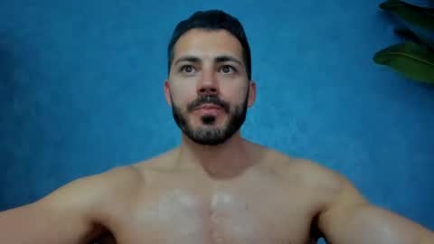 muscularmaster onlyfans online show from April 19, 2026, 8:44 pm