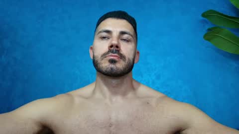 muscularmaster onlyfans online show from June 4, 2026, 8:59 pm