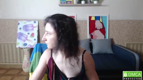 Snapshot of muse_kitty_jenia chatting on July 5, 2026, 5:20 pm Jenya online show from July 5, 2026, 5:20 pm