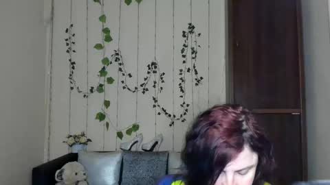 Jeneva online show from April 21, 2026, 5:39 pm