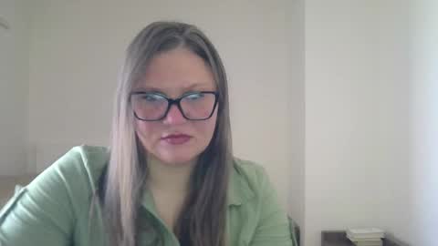 musechic_wild online show from July 30, 2026, 7:29 am