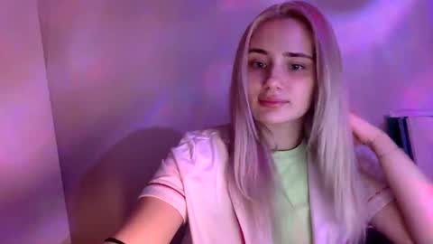 Snapshot of musescorner chatting on April 22, 2026, 6:31 pm musescorner online show from April 22, 2026, 6:31 pm