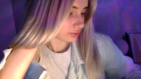 Snapshot of musescorner chatting on May 7, 2026, 7:30 pm musescorner online show from May 7, 2026, 7:30 pm