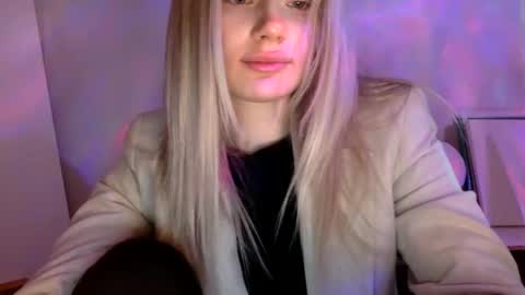 Snapshot of musescorner chatting on May 8, 2026, 6:35 pm musescorner online show from May 8, 2026, 6:35 pm