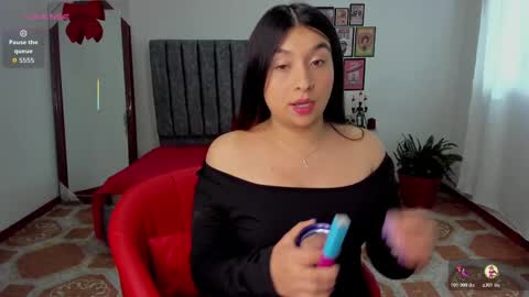 mushi_ online show from November 11, 2025, 7:03 pm