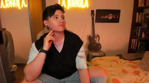 VALENTINA Luna  online show from October 24, 2025, 2:30 am