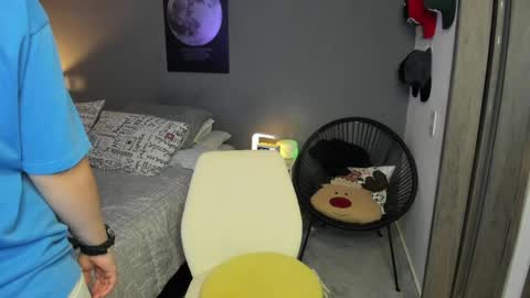 VALENTINA Luna  online show from April 5, 2026, 1:58 am