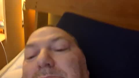 Snapshot of mutualmasturbatorman chatting on January 18, 2026, 2:10 pm mutualmasturbatorman online show from January 18, 2026, 2:10 pm