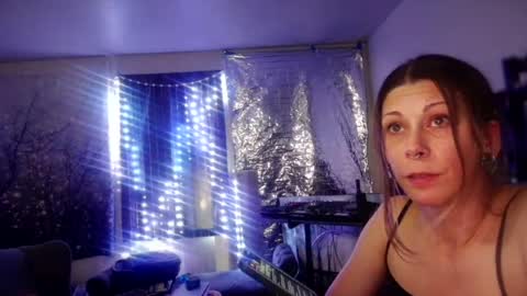 Snapshot of mvnt1s chatting on June 4, 2026, 12:16 am ghost mantis online show from June 4, 2026, 12:16 am
