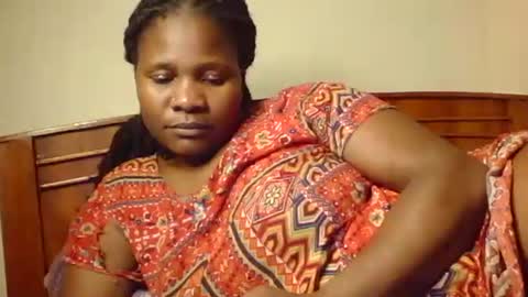 mwekas568403 online show from September 9, 2025, 4:17 pm