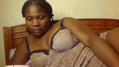 mwekas568403 online show from October 26, 2025, 7:42 pm