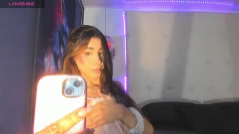 Snapshot of mxli_divine_ chatting on June 25, 2026, 3:05 pm mxli_divine_ online show from June 25, 2026, 3:05 pm