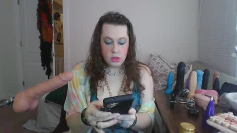 Snapshot of mxsissycharlotte chatting on November 17, 2025, 5:08 pm Mx Charlotte online show from November 17, 2025, 5:08 pm