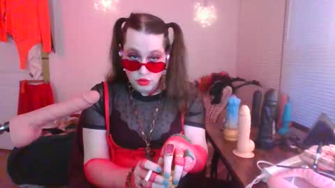 Snapshot of mxsissycharlotte chatting on January 14, 2026, 10:47 pm Mx Charlotte online show from January 14, 2026, 10:47 pm