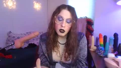 Snapshot of mxsissycharlotte chatting on February 25, 2026, 9:13 pm Mx Charlotte online show from February 25, 2026, 9:13 pm